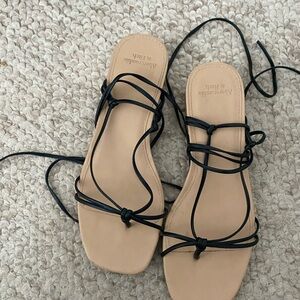 Abercrombie and Fitch size 8 sandals